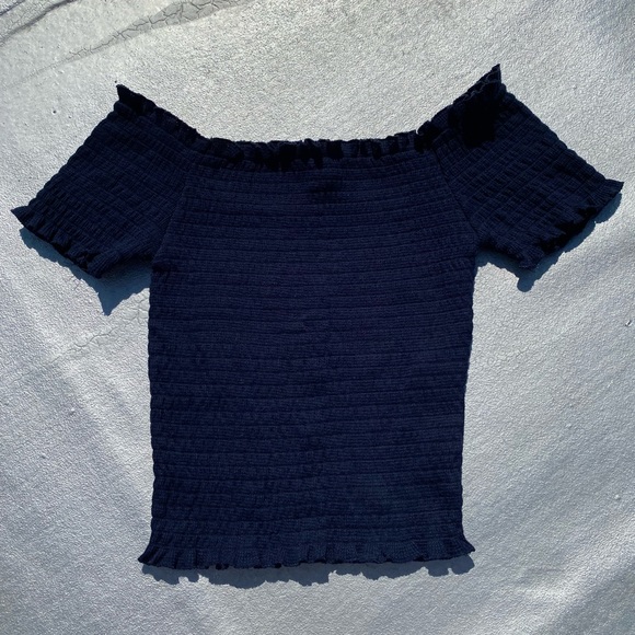 LIKE NEW Rushed/Ruffle Tee - Picture 1 of 7